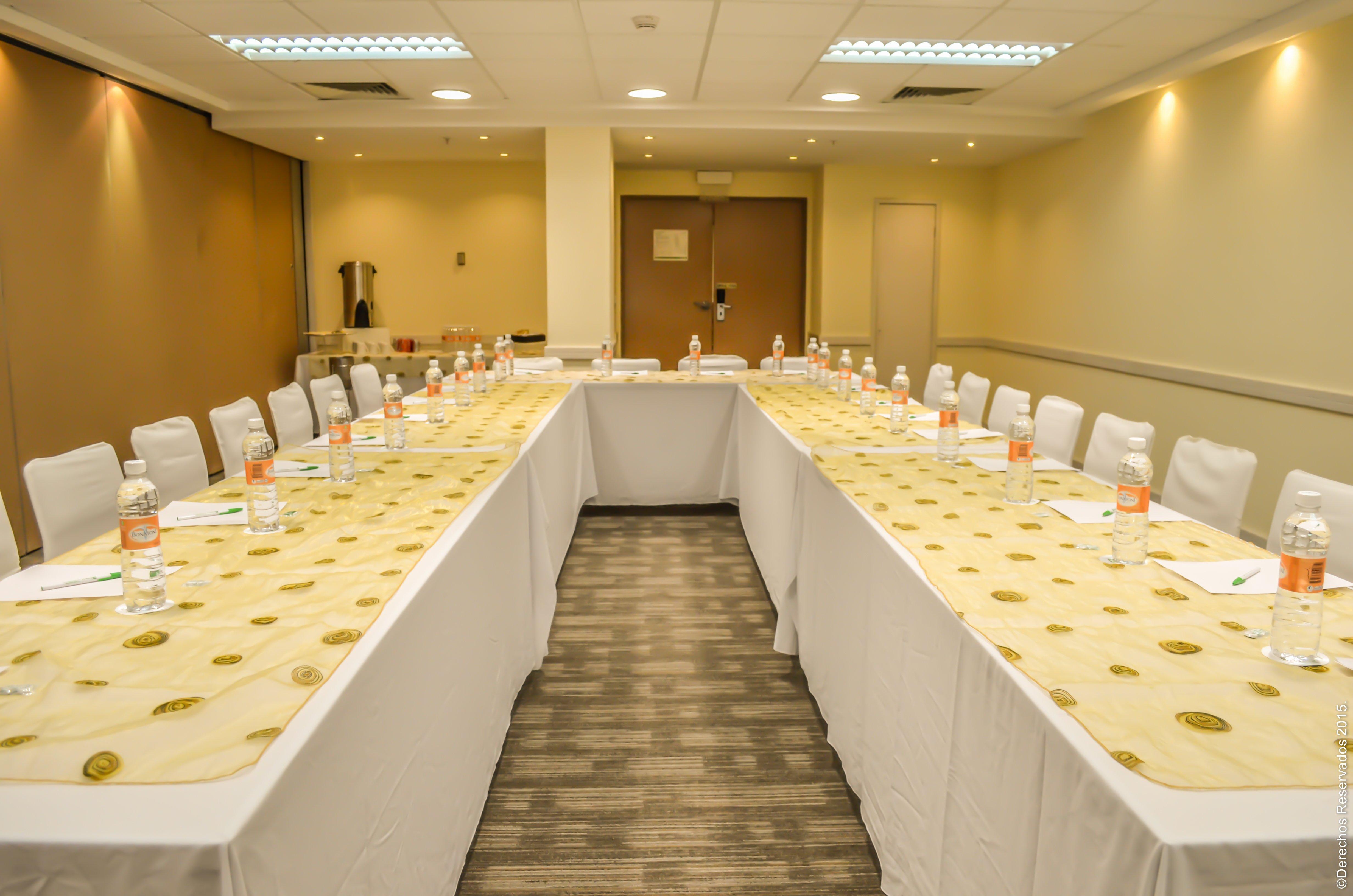 Holiday Inn Leon-Convention Center By Ihg Exteriér fotografie